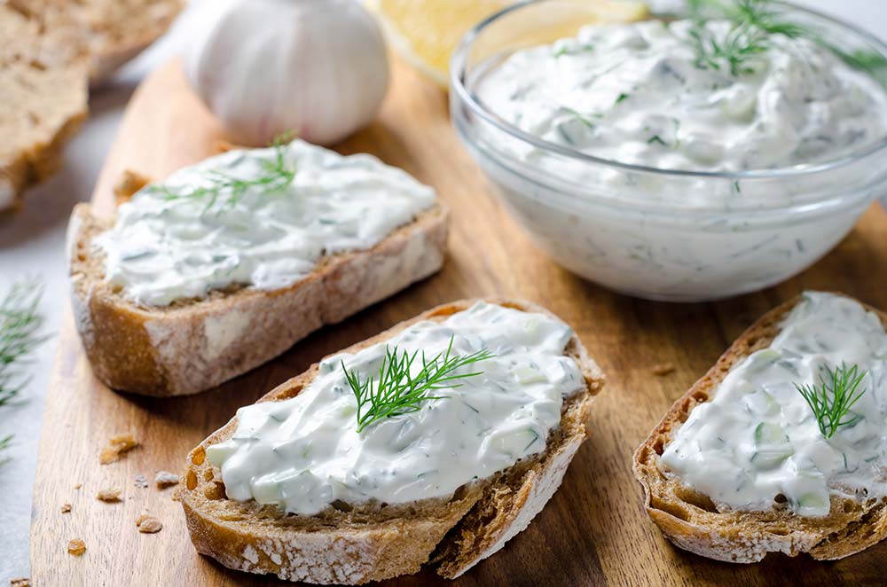 Tzatziki auf Brot